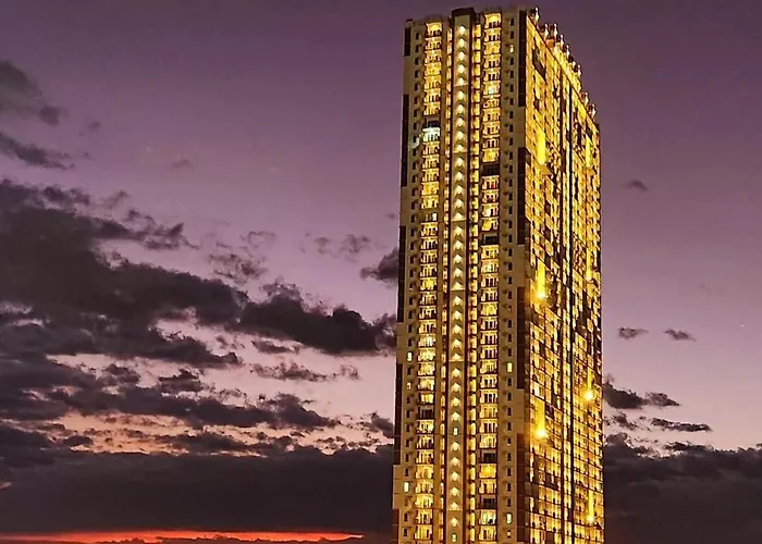 Celandine 1br Near Cloverleaf Aparthotel Manila