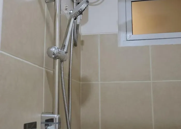 Celandine 1br Near Cloverleaf * Manila