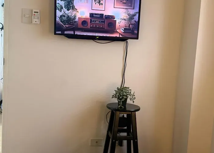 Celandine 1br Near Cloverleaf * Manila