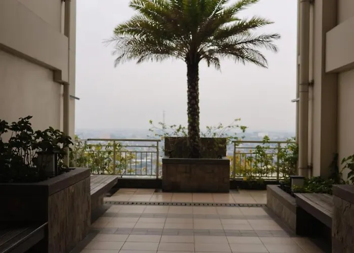 Aparthotel Celandine 1br Near Cloverleaf