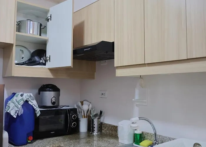 Celandine 1br Near Cloverleaf