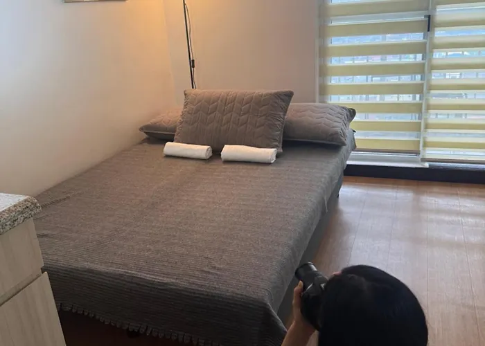 Celandine 1br Near Cloverleaf Aparthotel Manila