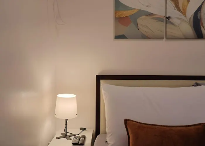 Celandine 1br Near Cloverleaf Aparthotel *