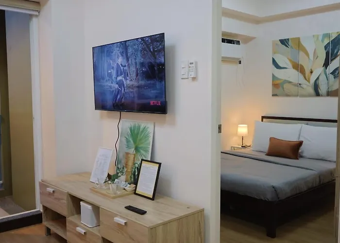 Celandine 1br Near Cloverleaf Aparthotel *